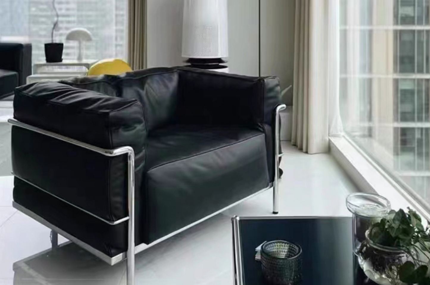 Torino Leather Armchair – Luxury Bauhaus-Inspired Lounge Chair