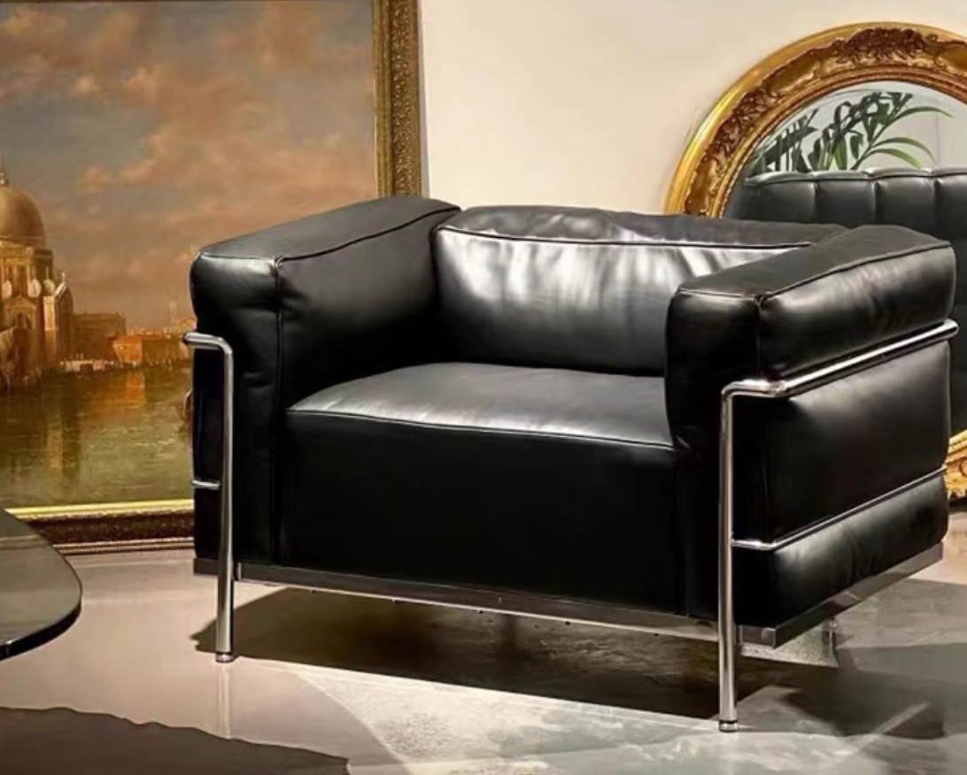 Torino Leather Armchair – Luxury Bauhaus-Inspired Lounge Chair